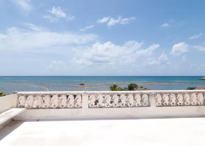 Beachfront 2br In Playa I Steps To 5th Ave! *